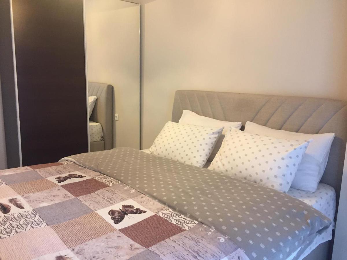 Sol'S M2 White Modern Apartments Tbilisi Exterior foto