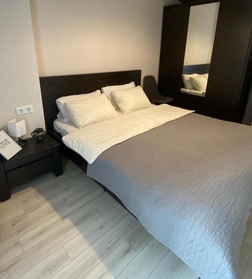 Sol'S M2 White Modern Apartments Tbilisi Exterior foto